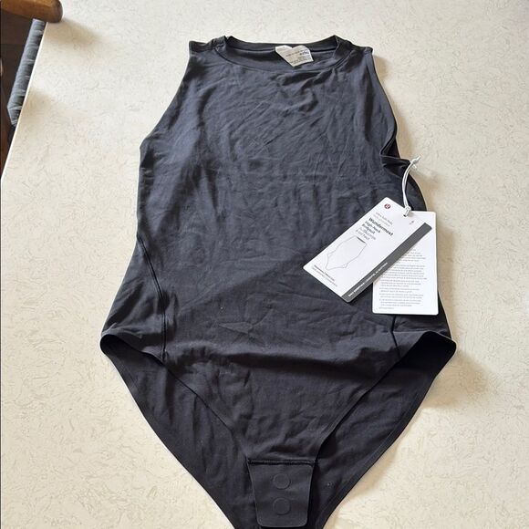 Lululemon wundermost high neck Black Sleeveless Bodysuit NWT sz S - Picture 1 of 7